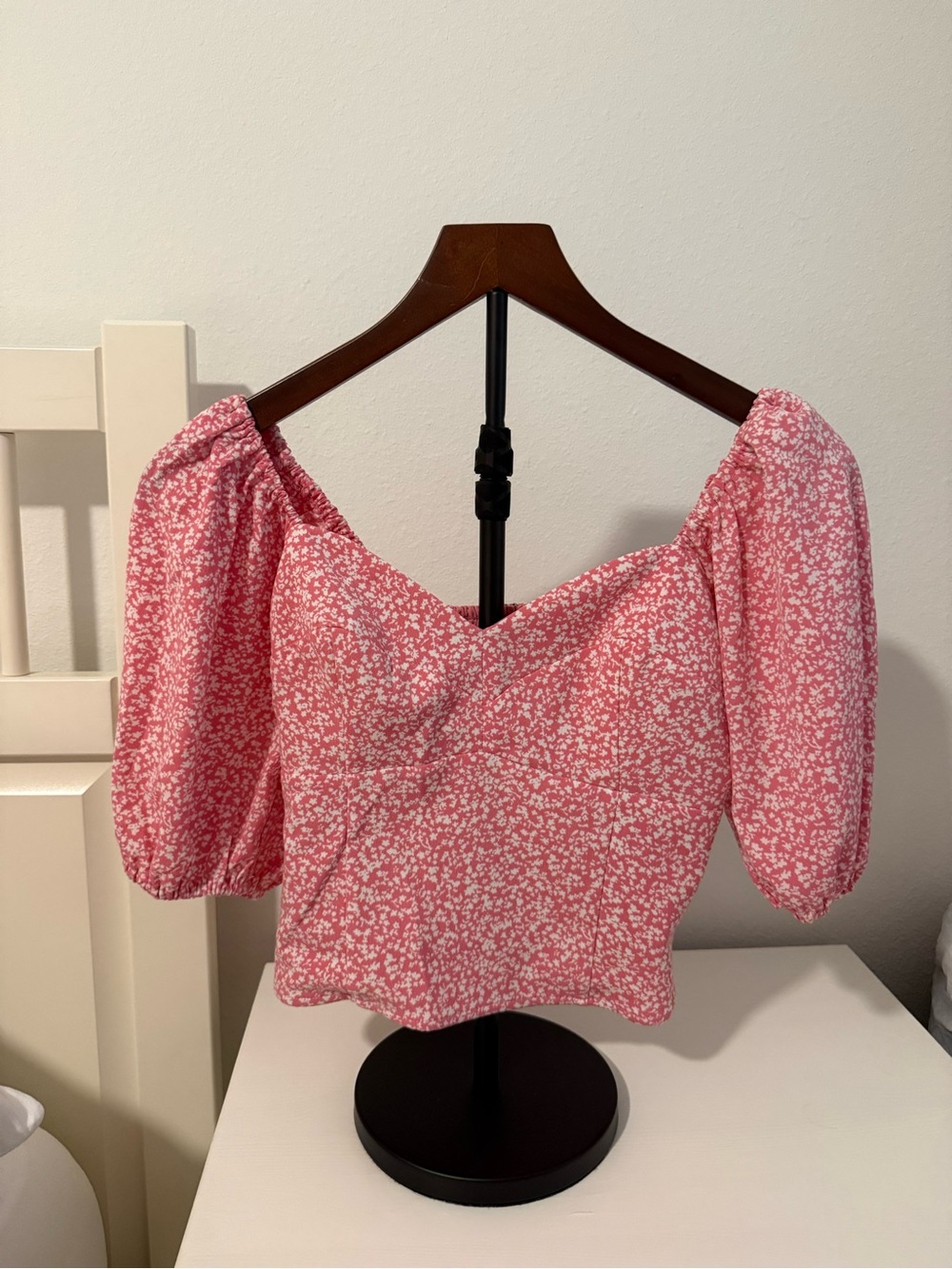 Abercrombie & Fitch Pink Floral Puff-Sleeve Off-Shoulder Top